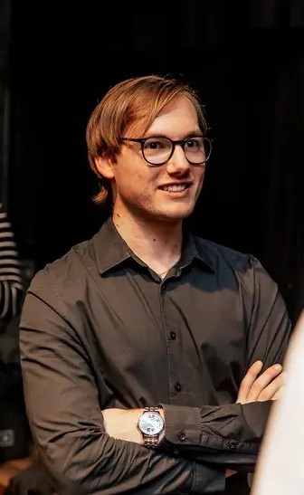 CASPER SCHEPKENS